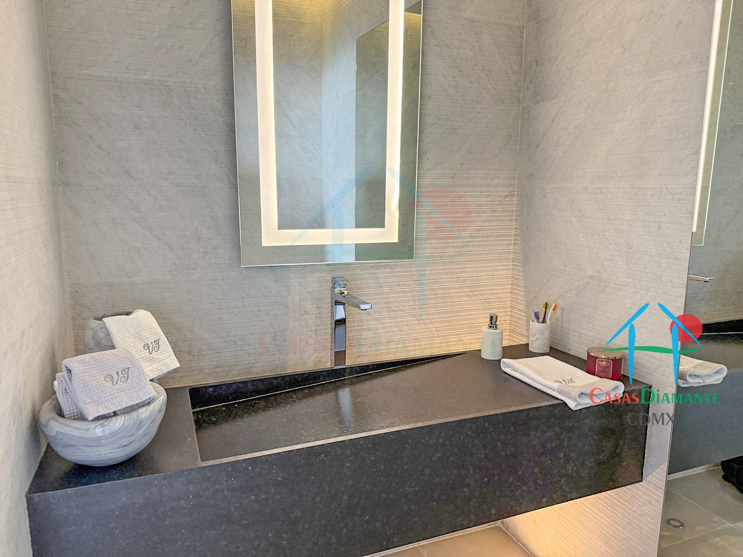 Santa Fe Punta del Parque Mini Golf - Baño de visitas 1